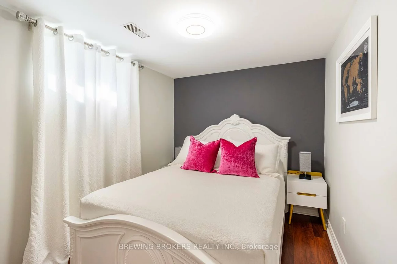 1536, Applewood, Lakeview, Mississauga