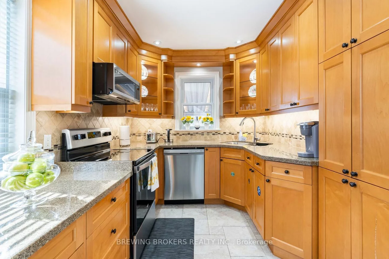 1536, Applewood, Lakeview, Mississauga