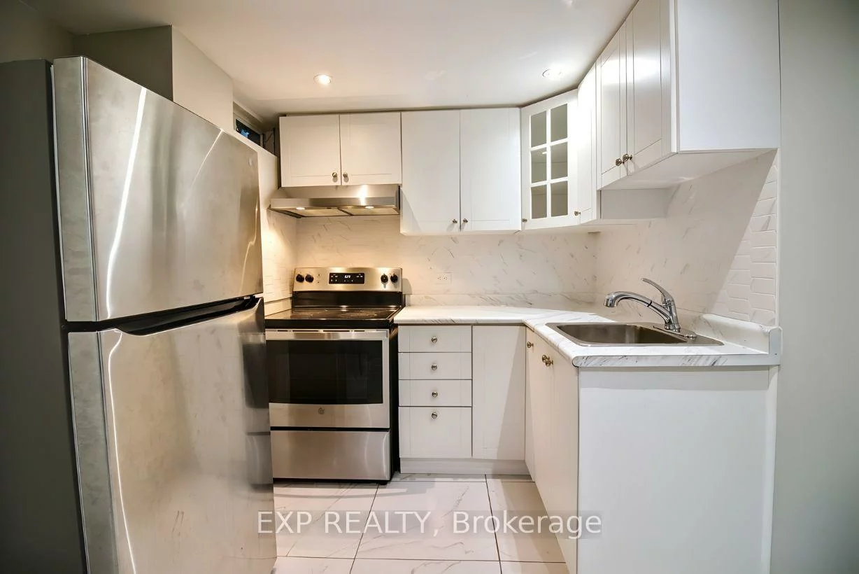 401, Acumen, Meadowvale Village, Mississauga