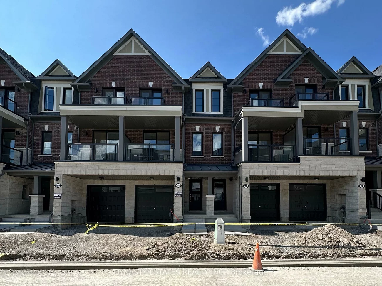 5947, Saigon, East Credit, Mississauga