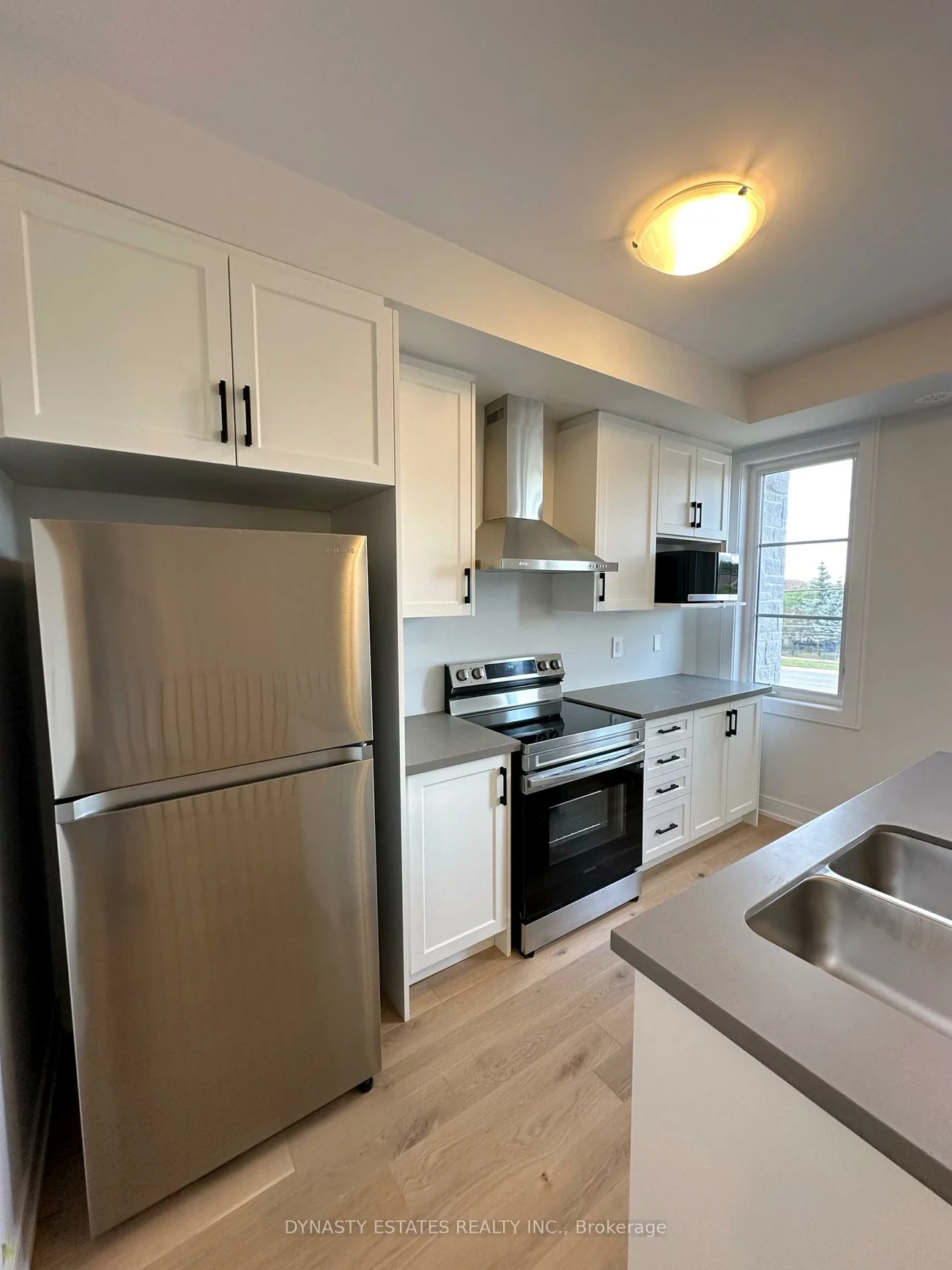 5947, Saigon, East Credit, Mississauga