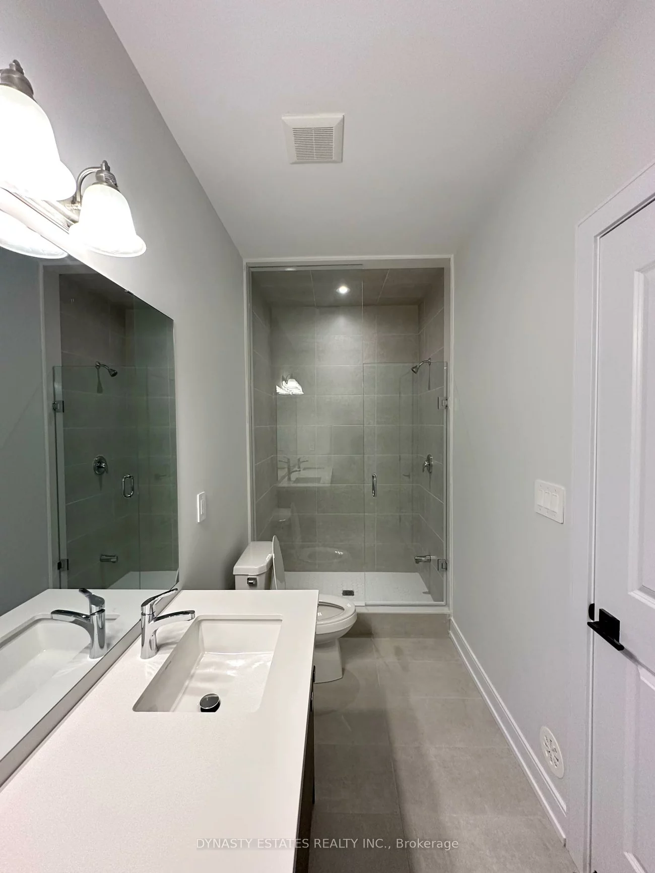 5947, Saigon, East Credit, Mississauga
