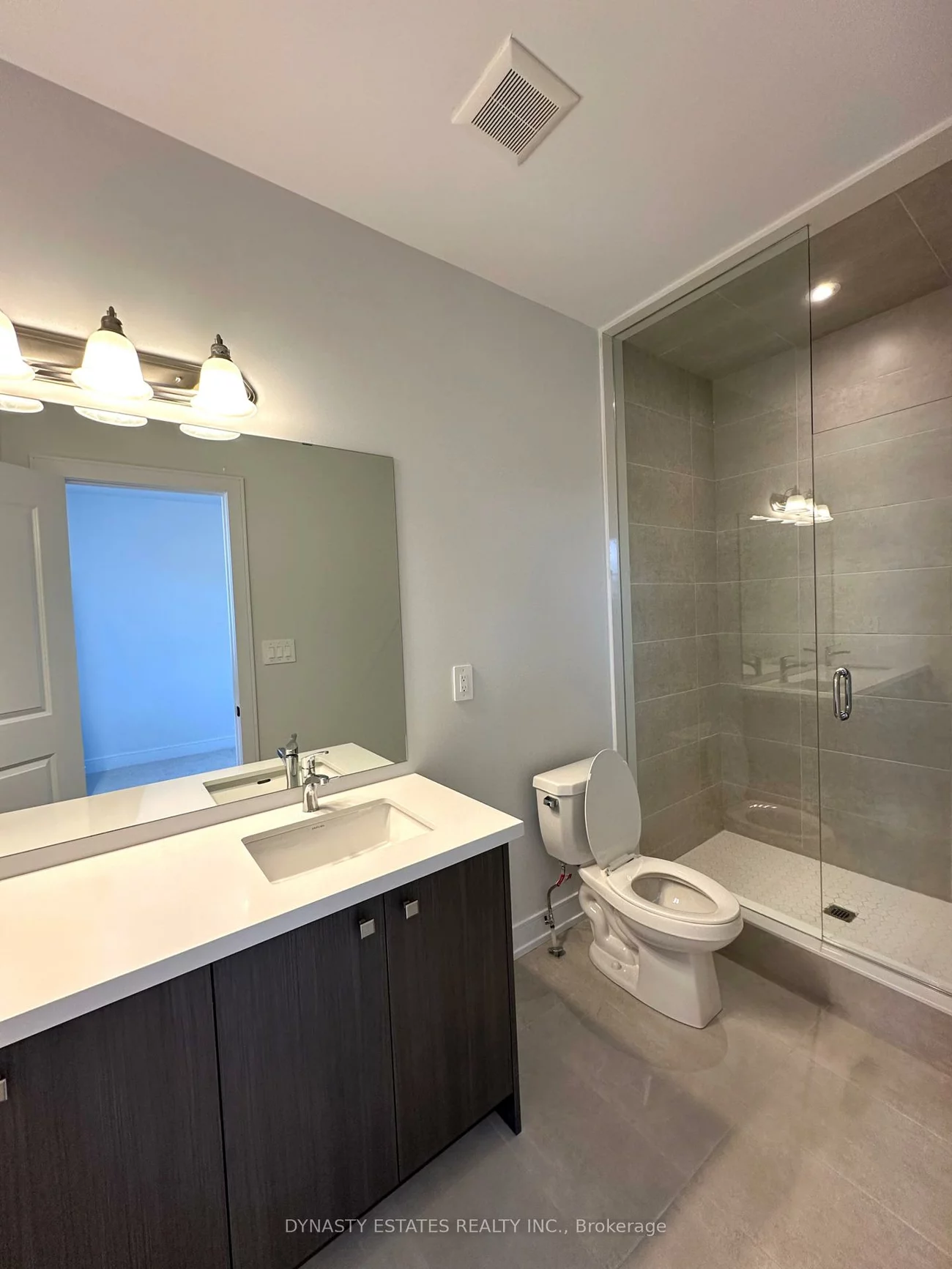 5947, Saigon, East Credit, Mississauga