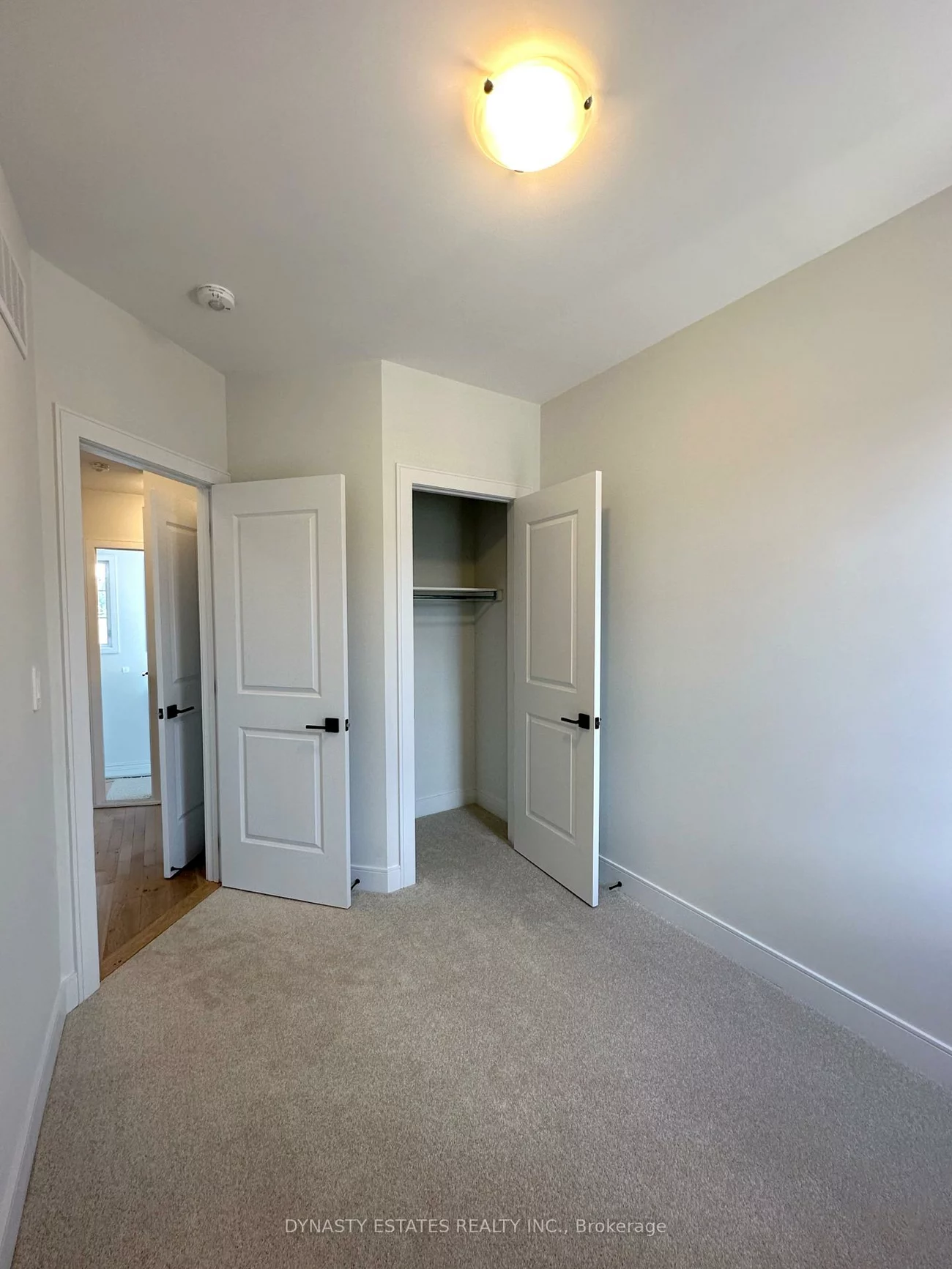 5947, Saigon, East Credit, Mississauga