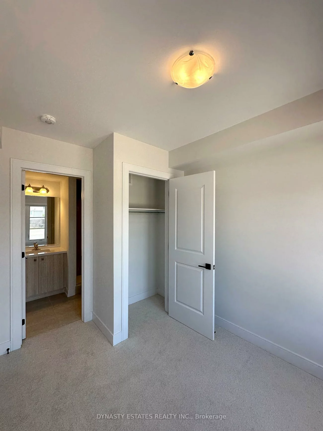 5947, Saigon, East Credit, Mississauga