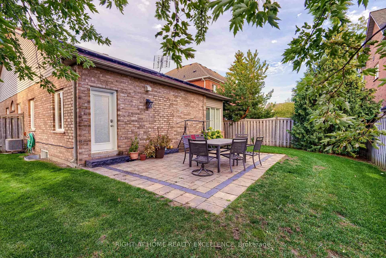 6862, Gooderham Estate, Meadowvale Village, Mississauga