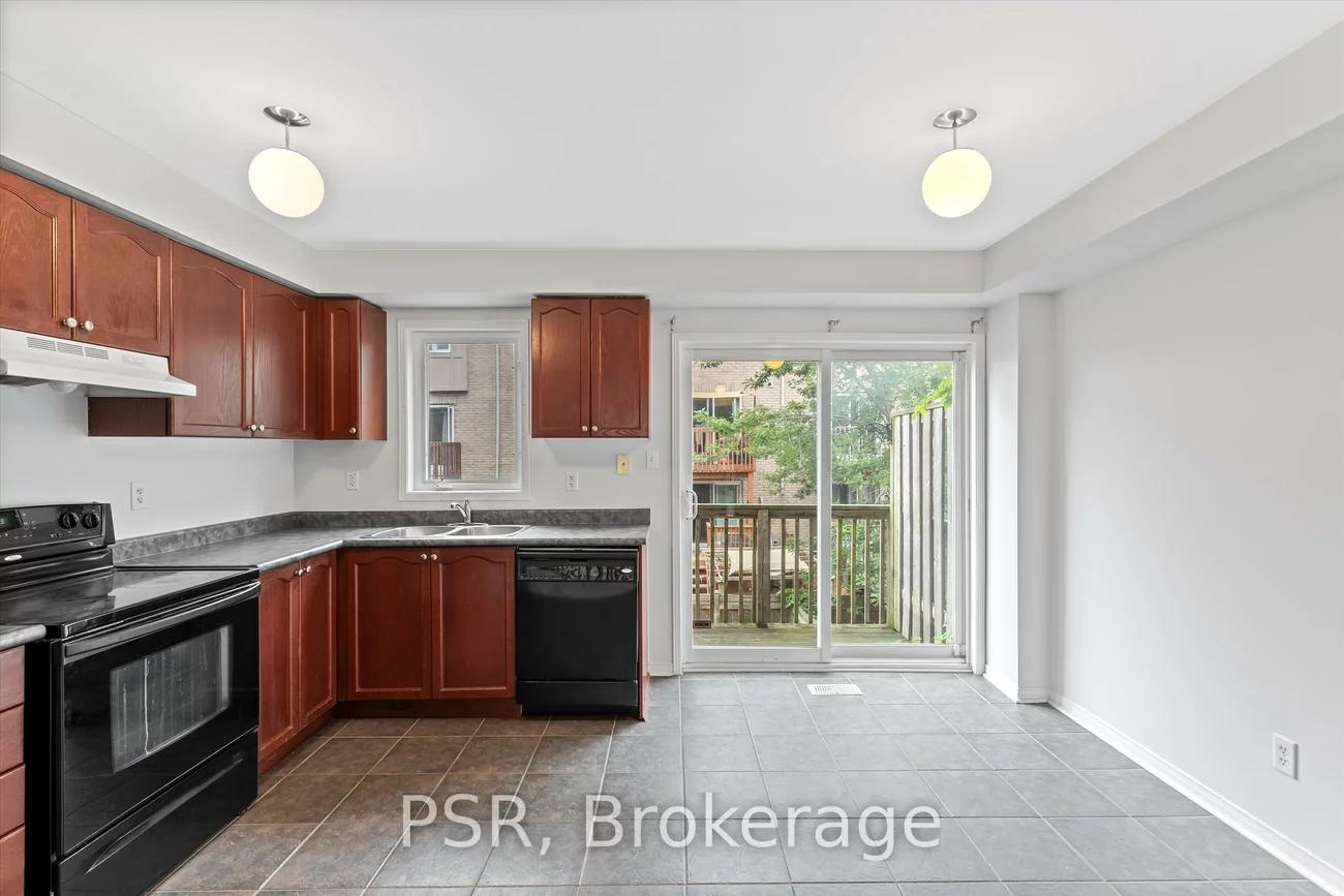 7125, Chatham, Lisgar, Mississauga
