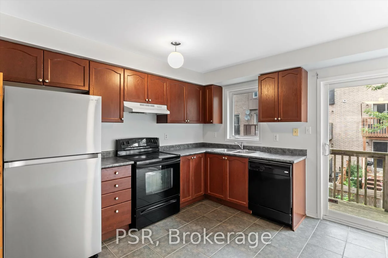 7125, Chatham, Lisgar, Mississauga