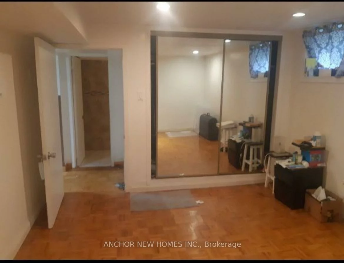 3924, Brandon, Malton, Mississauga