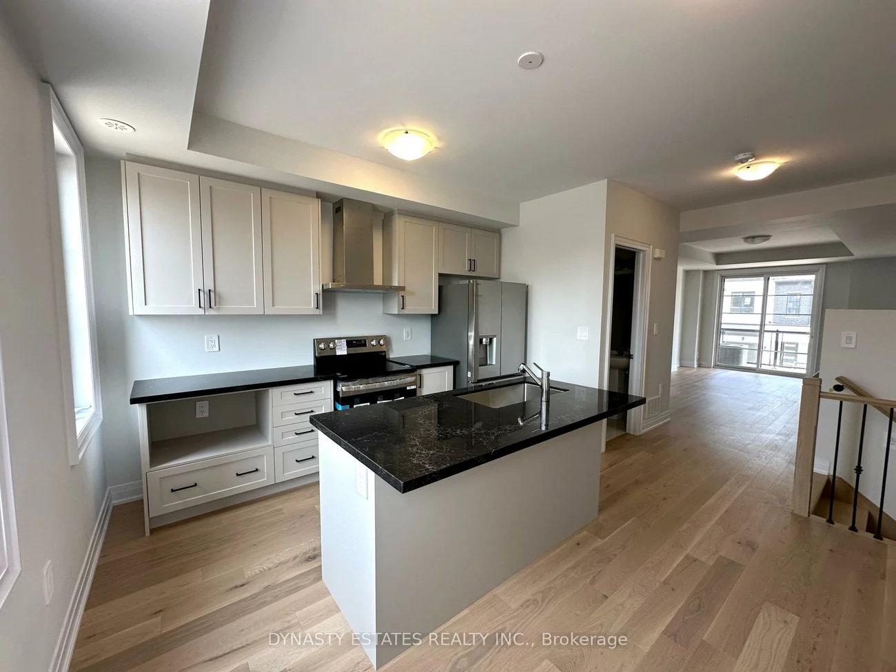 5945, Saigon, East Credit, Mississauga