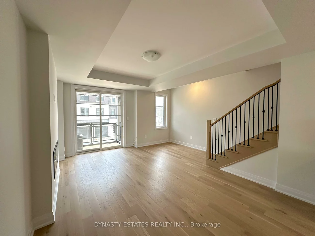 5945, Saigon, East Credit, Mississauga