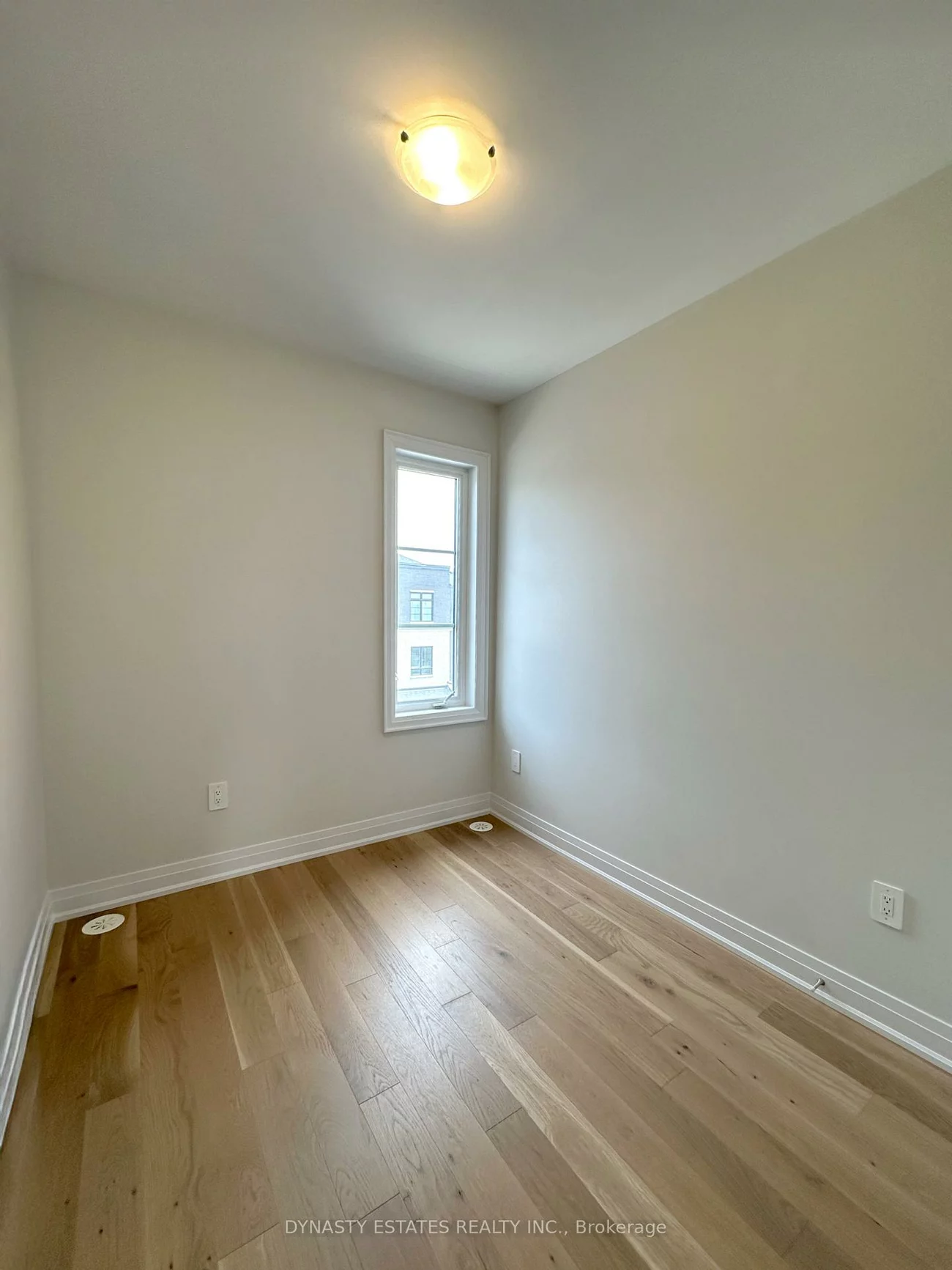 5945, Saigon, East Credit, Mississauga