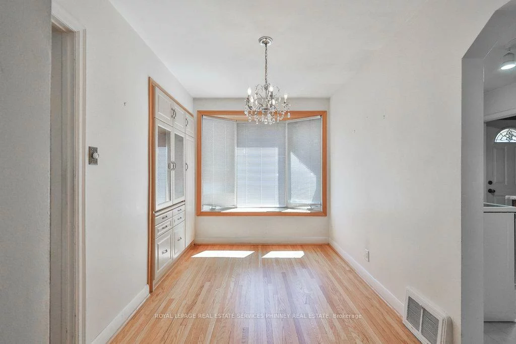 72, Oriole, Mineola, Mississauga