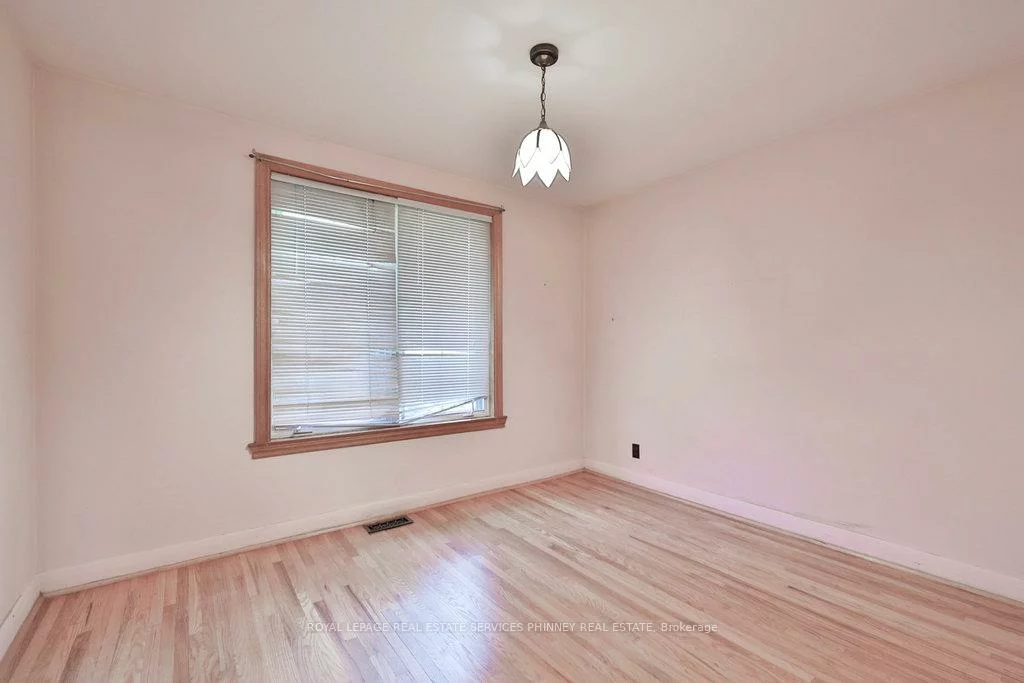72, Oriole, Mineola, Mississauga