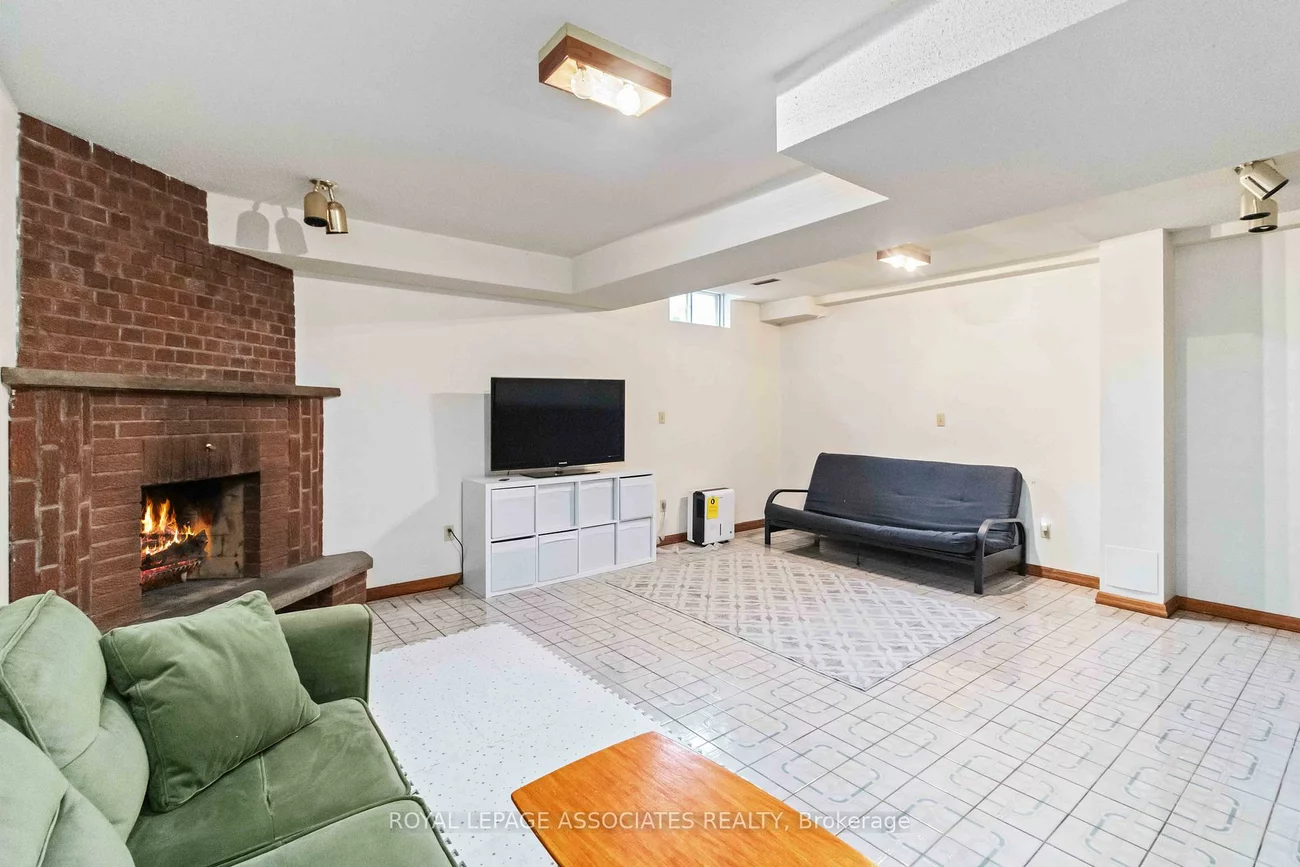 4343, Lee, Rathwood, Mississauga
