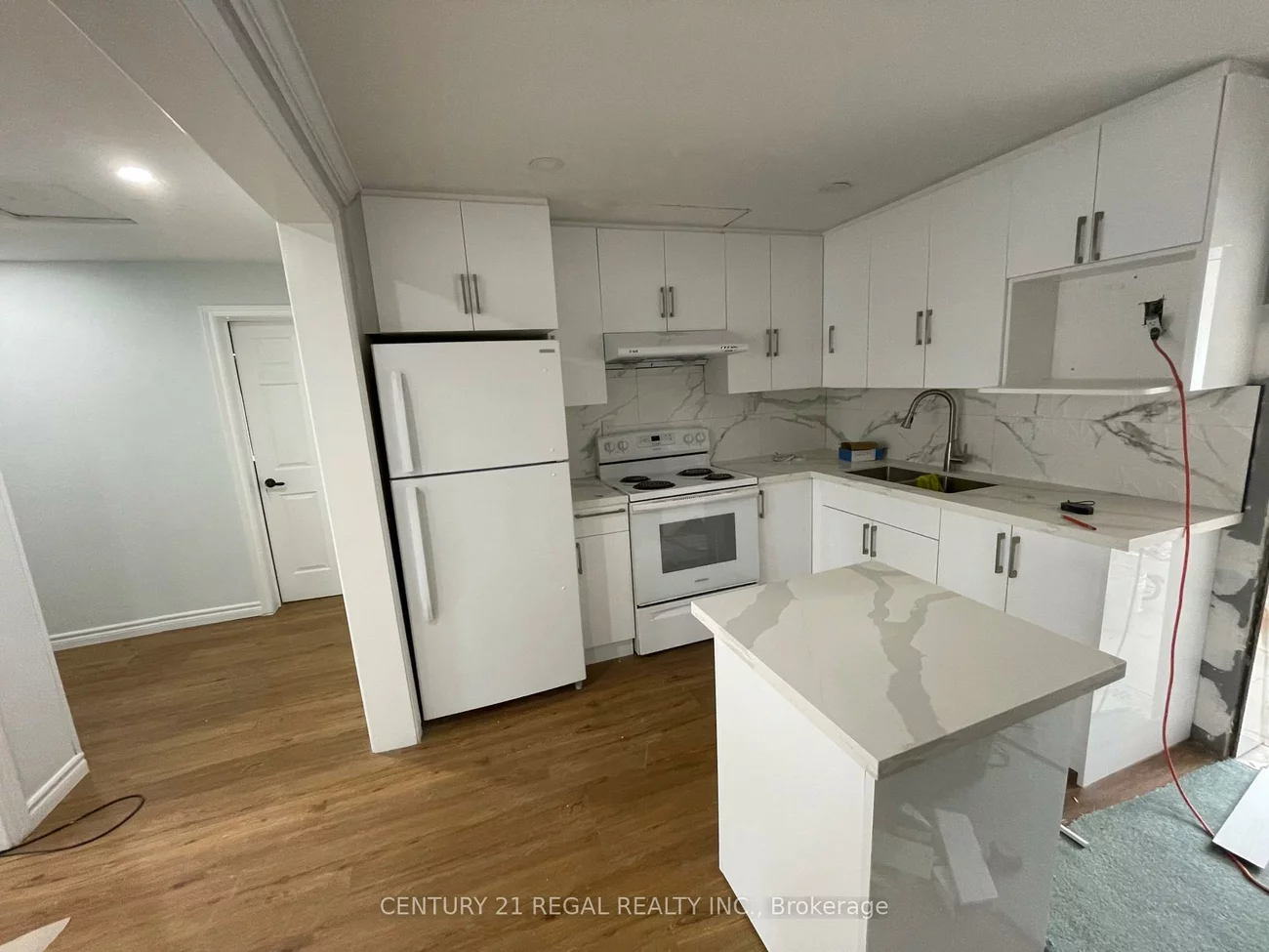 215 B, Queen, Streetsville, Mississauga