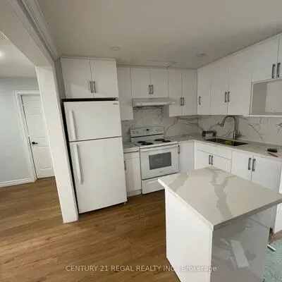 215 B, Queen, Streetsville, Mississauga