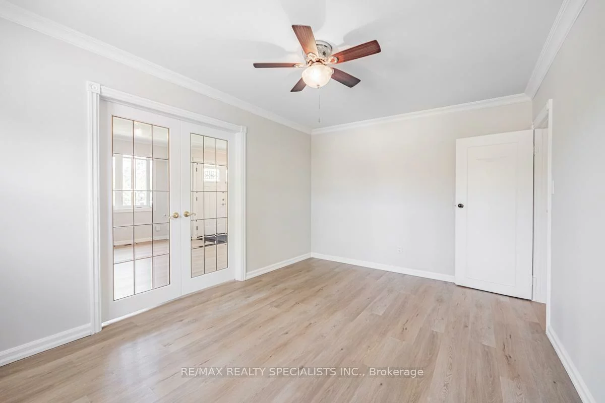 1362, Cawthra, Mineola, Mississauga