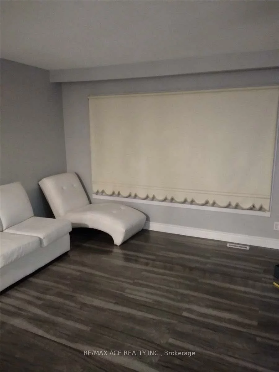 7022, Chigwel, Malton, Mississauga