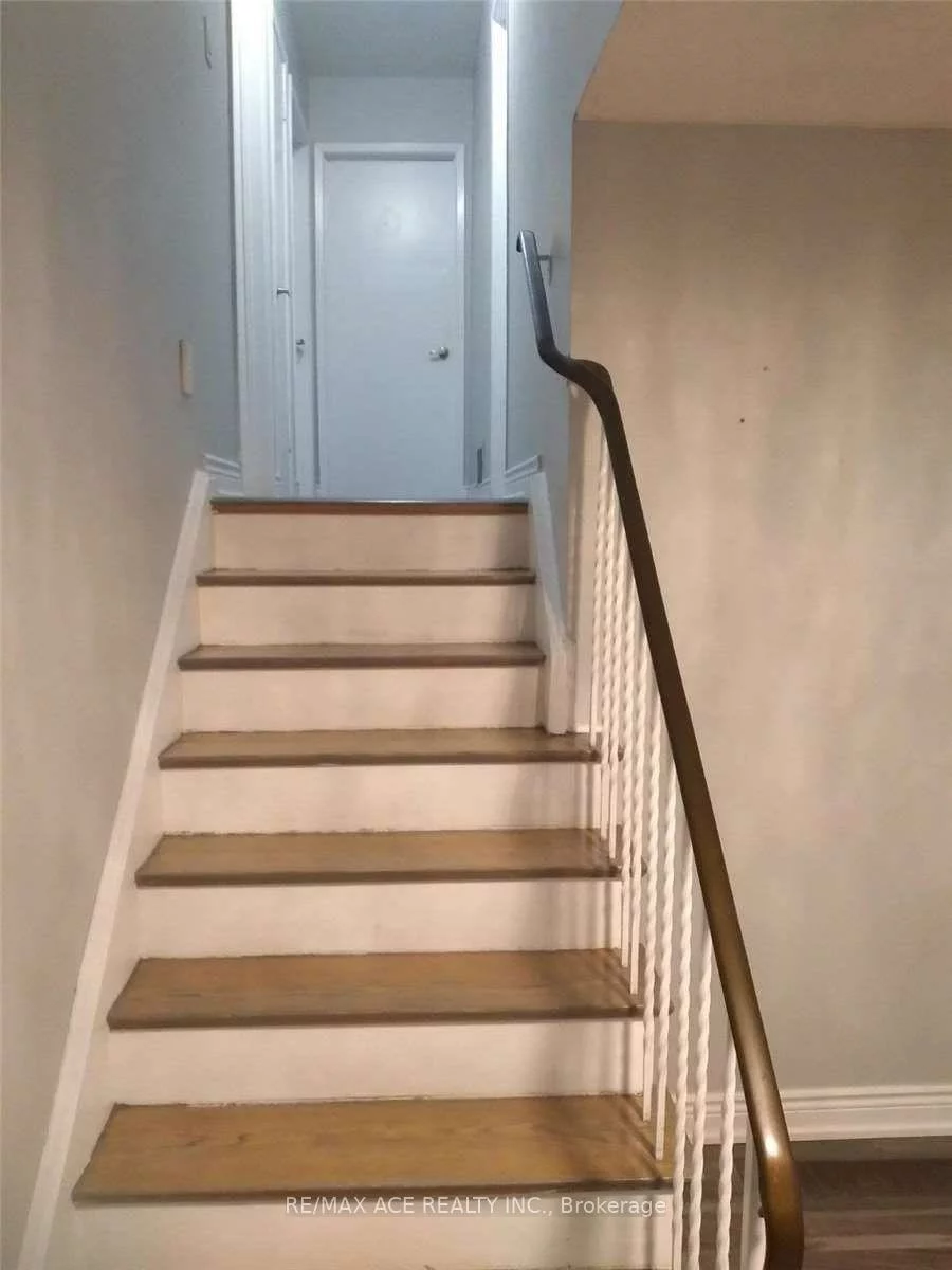7022, Chigwel, Malton, Mississauga