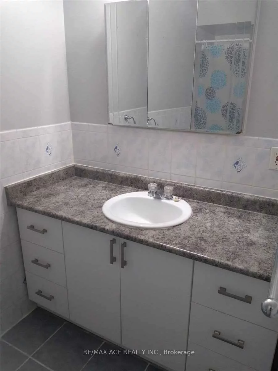 7022, Chigwel, Malton, Mississauga