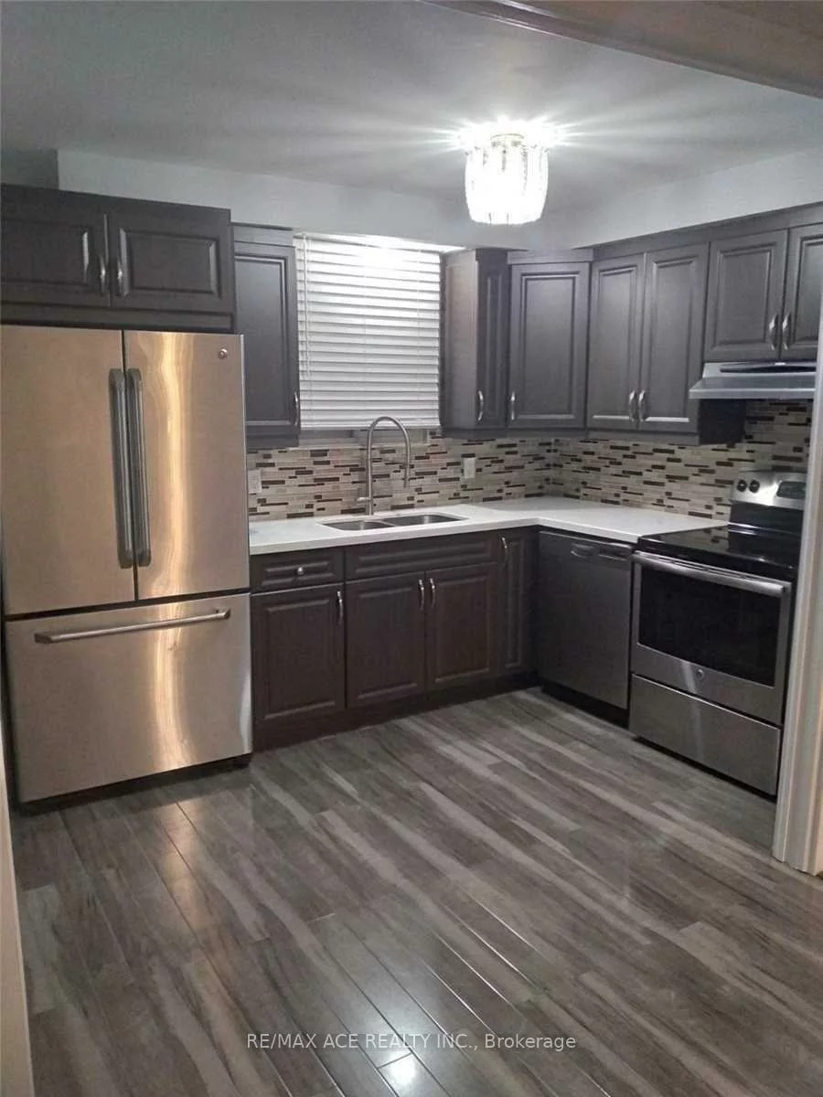 7022, Chigwel, Malton, Mississauga