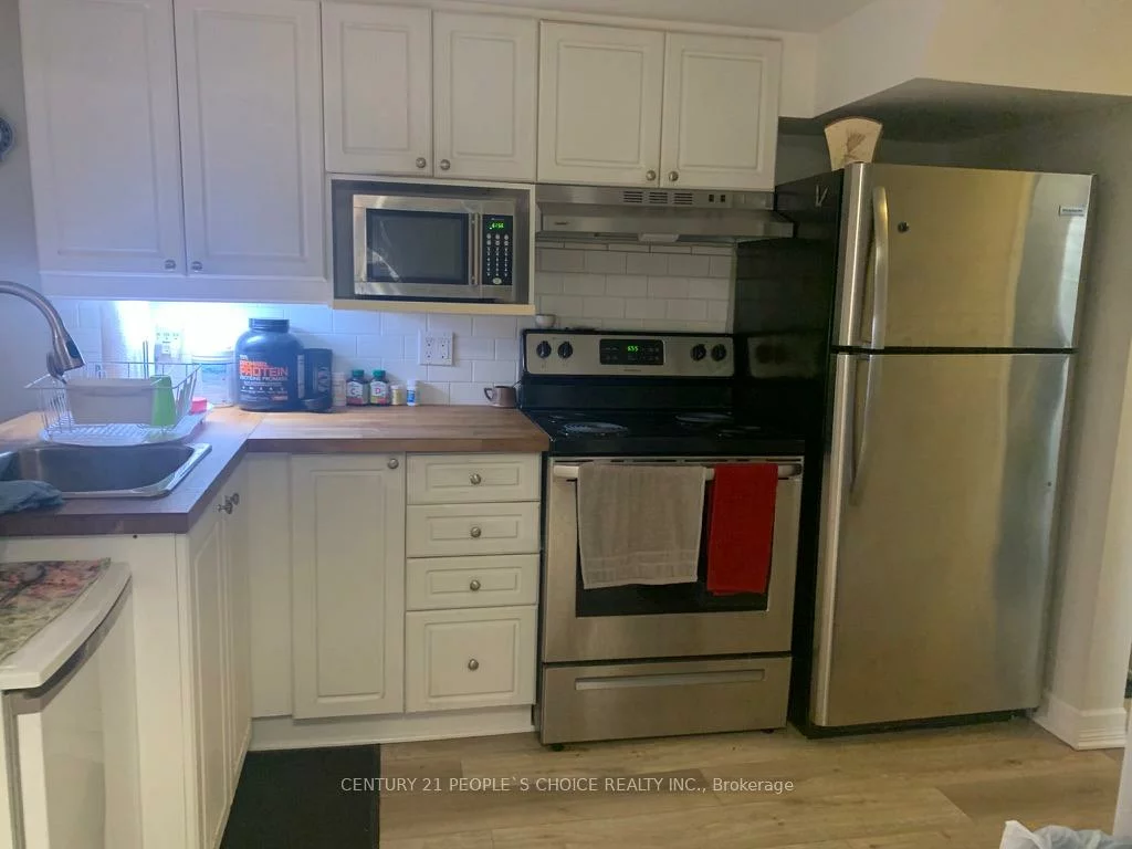 2906, Peacock, Central Erin Mills, Mississauga