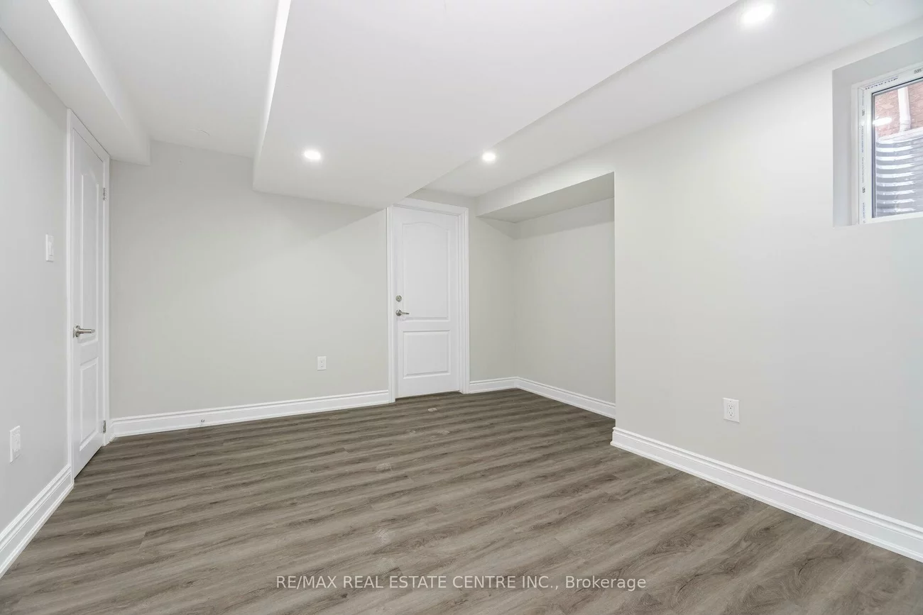 111, Ashridge, Rathwood, Mississauga