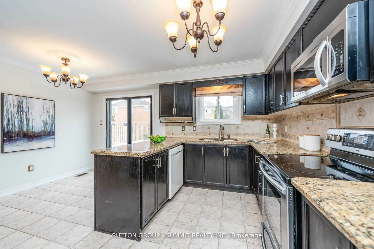 4822, Wild Rose, East Credit, Mississauga