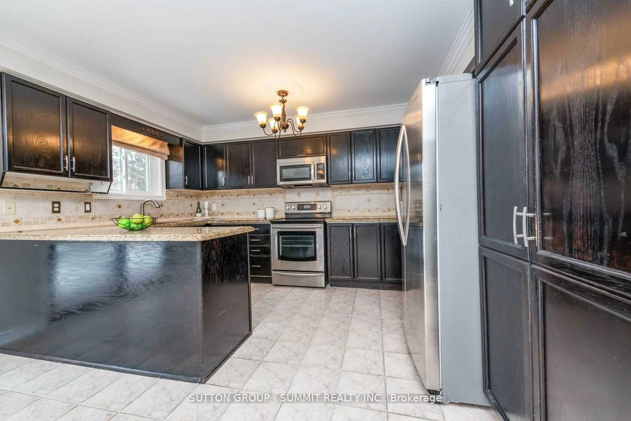 4822, Wild Rose, East Credit, Mississauga