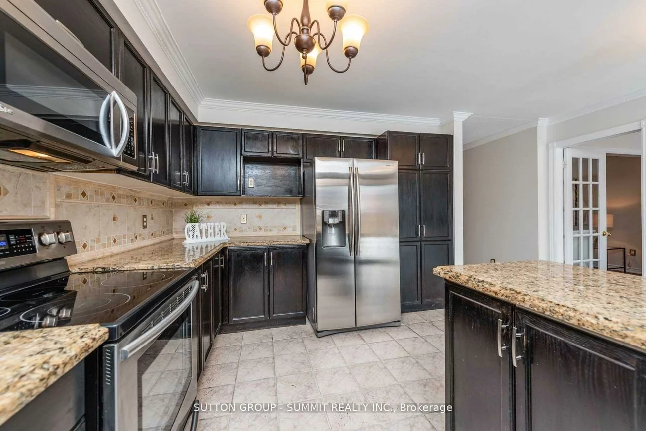 4822, Wild Rose, East Credit, Mississauga