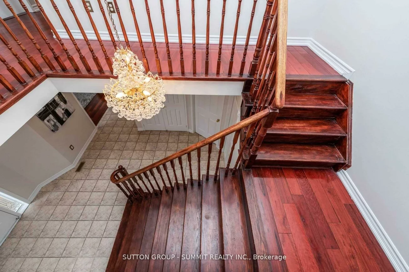 4822, Wild Rose, East Credit, Mississauga