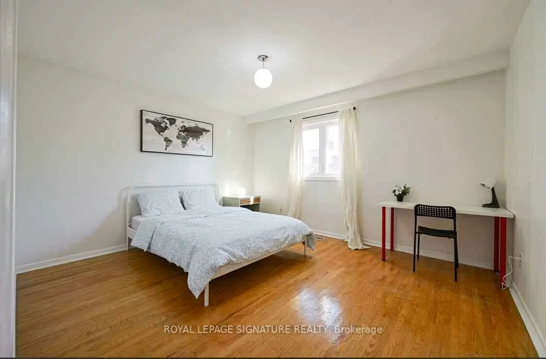 570, Louis, Cooksville, Mississauga