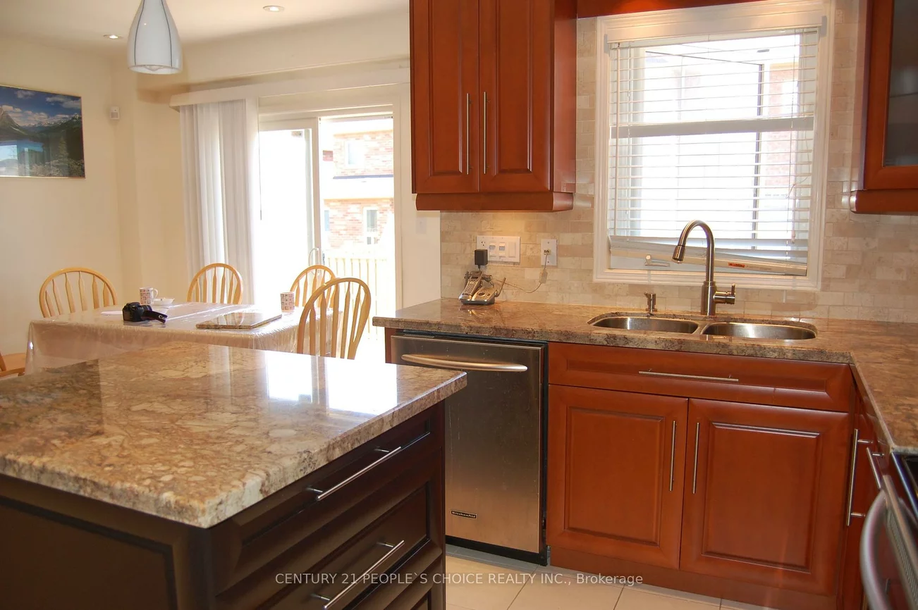 4845, Potomac, Hurontario, Mississauga