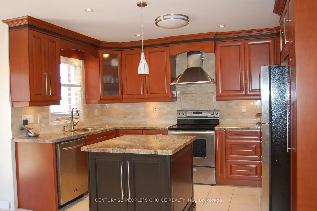 4845, Potomac, Hurontario, Mississauga