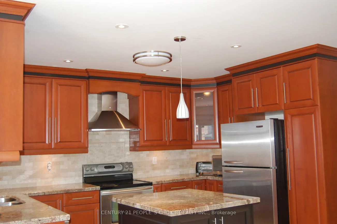 4845, Potomac, Hurontario, Mississauga