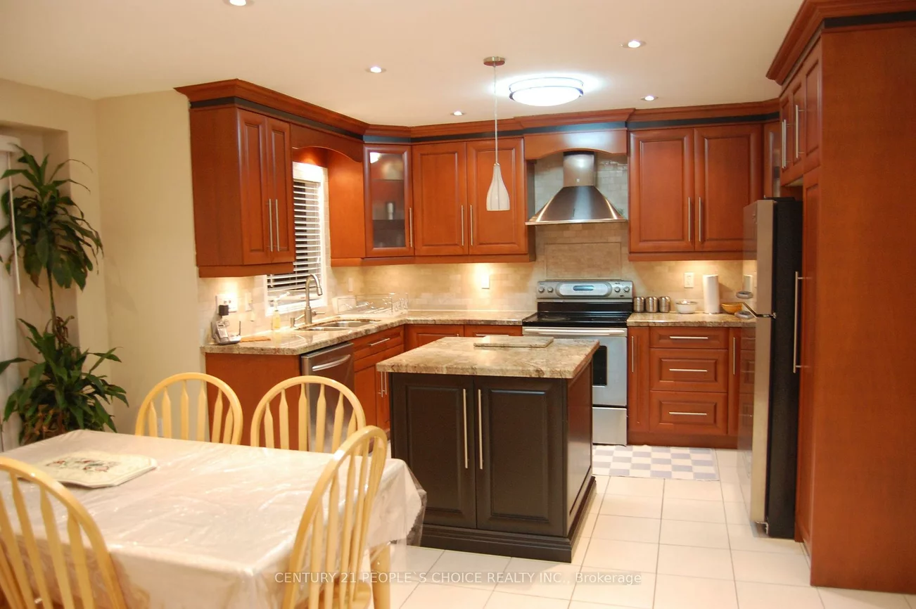 4845, Potomac, Hurontario, Mississauga