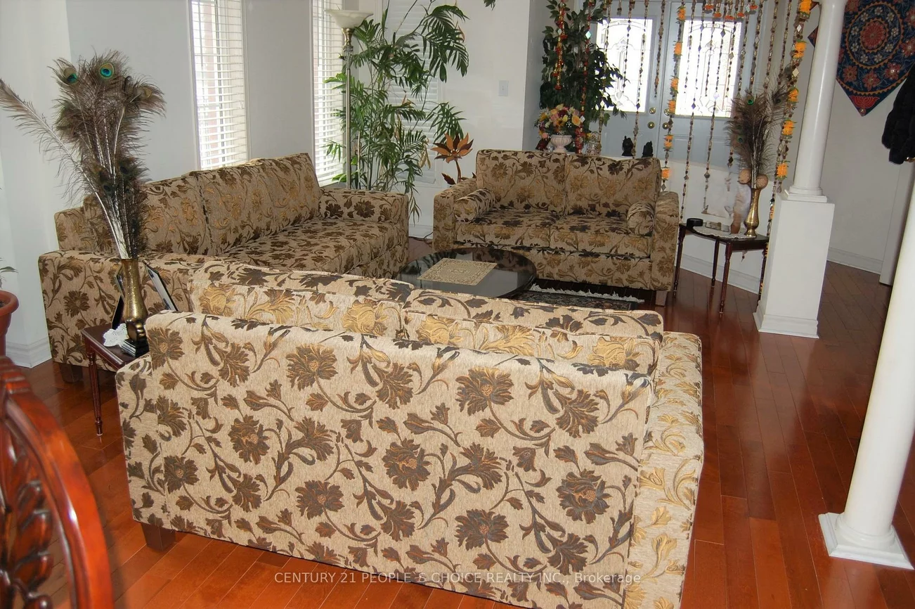 4845, Potomac, Hurontario, Mississauga