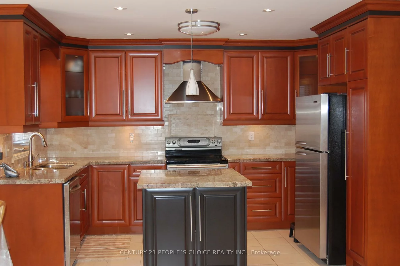 4845, Potomac, Hurontario, Mississauga