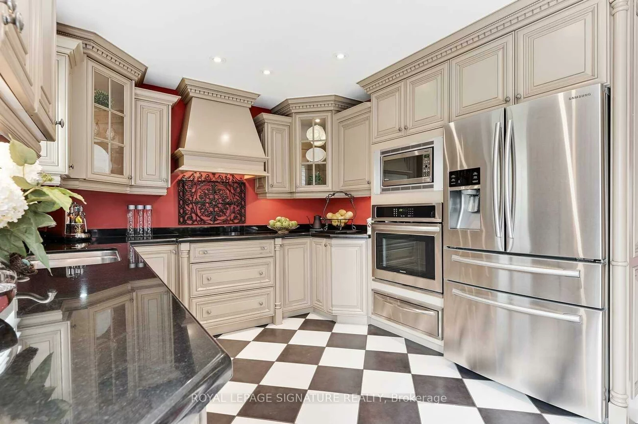 4285, Credit Pointe, East Credit, Mississauga