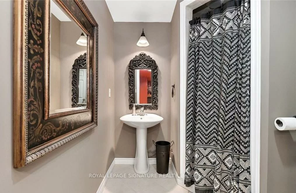 4285, Credit Pointe, East Credit, Mississauga