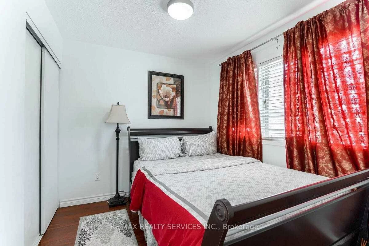 6888, Dillingwood, Lisgar, Mississauga