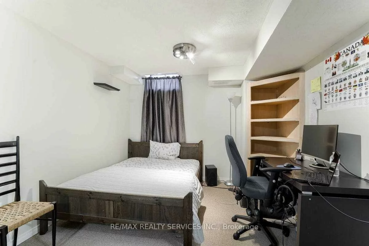 6888, Dillingwood, Lisgar, Mississauga
