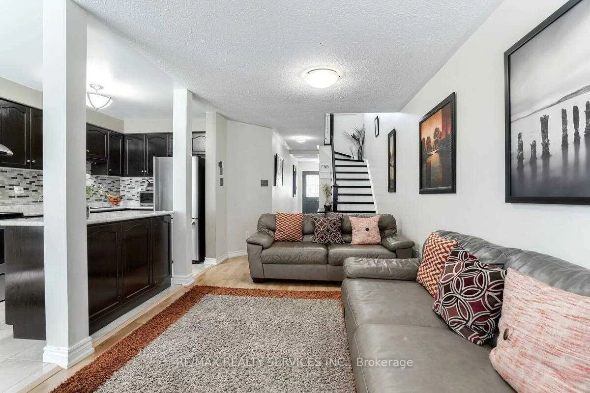 6888, Dillingwood, Lisgar, Mississauga