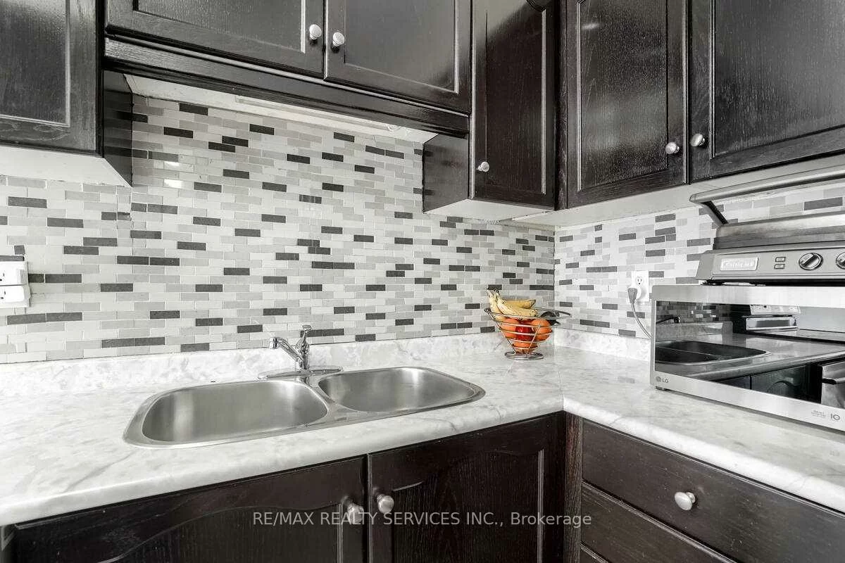 6888, Dillingwood, Lisgar, Mississauga