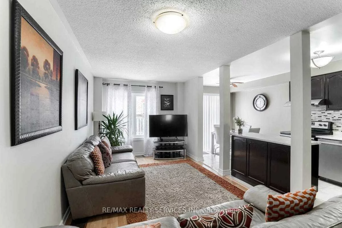 6888, Dillingwood, Lisgar, Mississauga