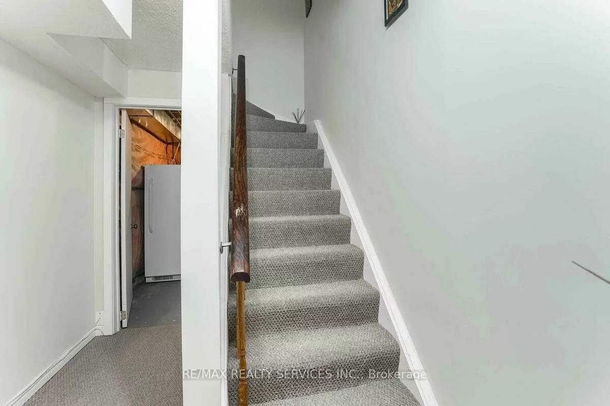 6888, Dillingwood, Lisgar, Mississauga