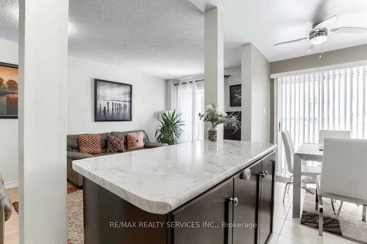 6888, Dillingwood, Lisgar, Mississauga