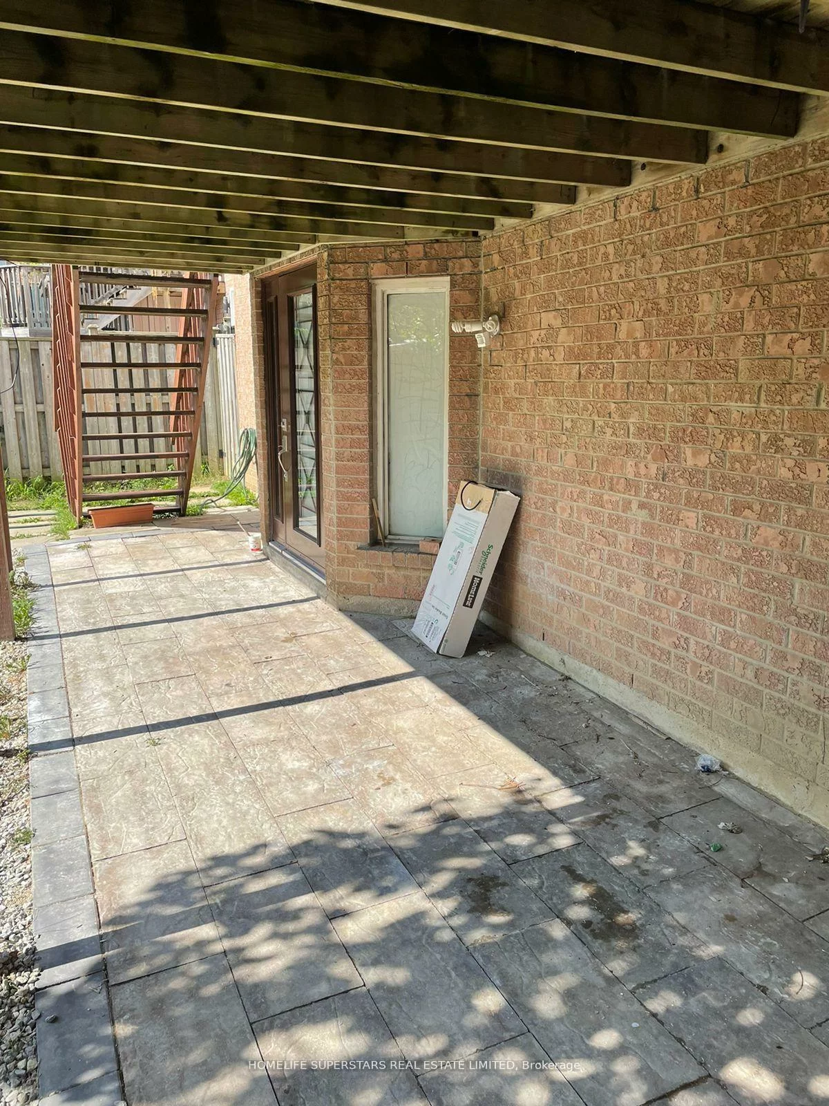 274, Oxbow, Hurontario, Mississauga