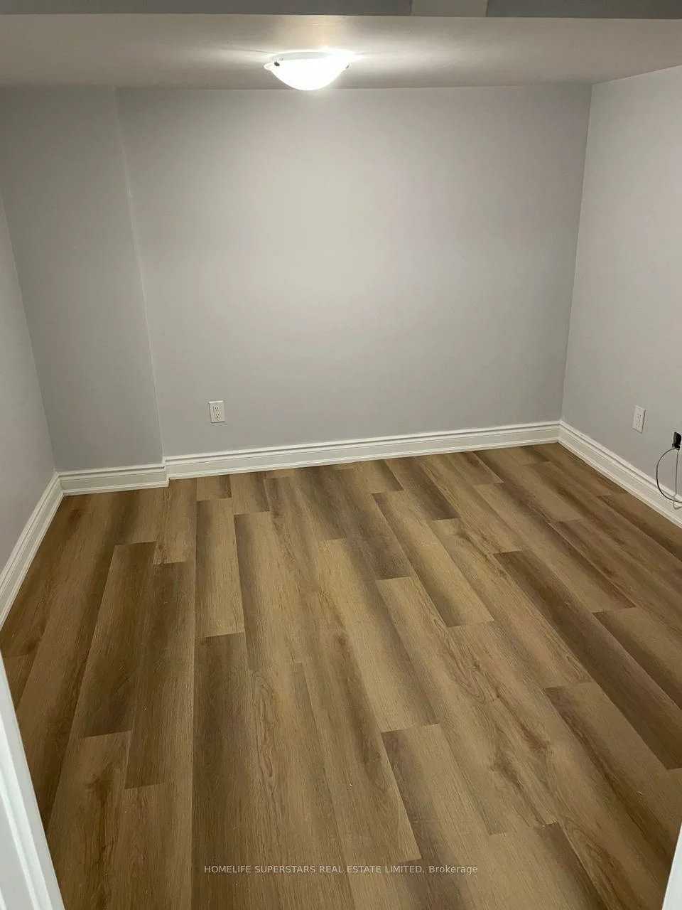 274, Oxbow, Hurontario, Mississauga